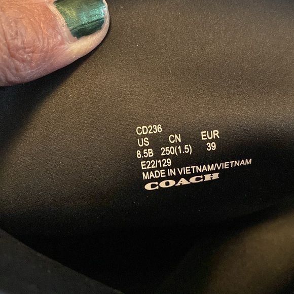 Lug over the knee boots from Coach - Picture 4 of 4